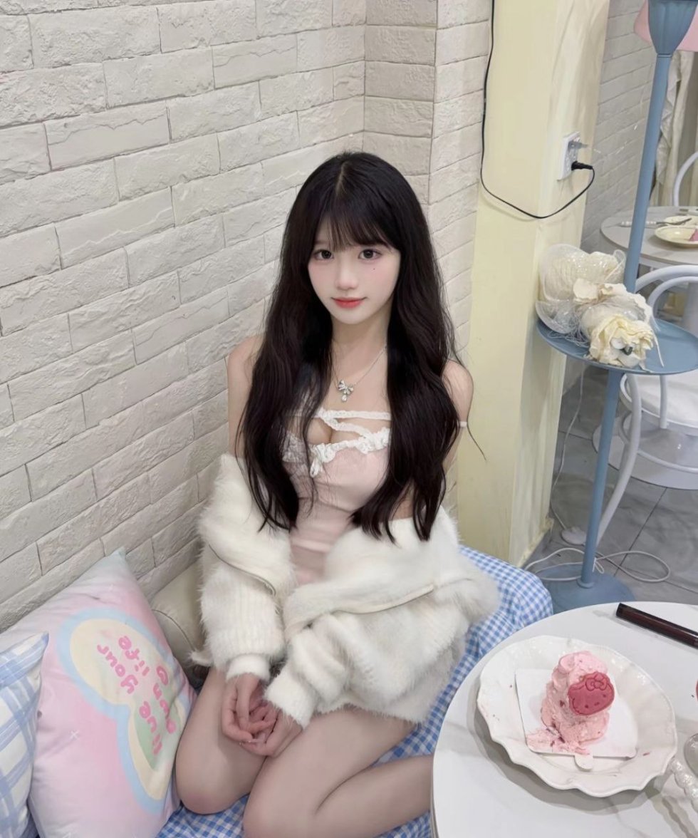 包养高颜值女孩