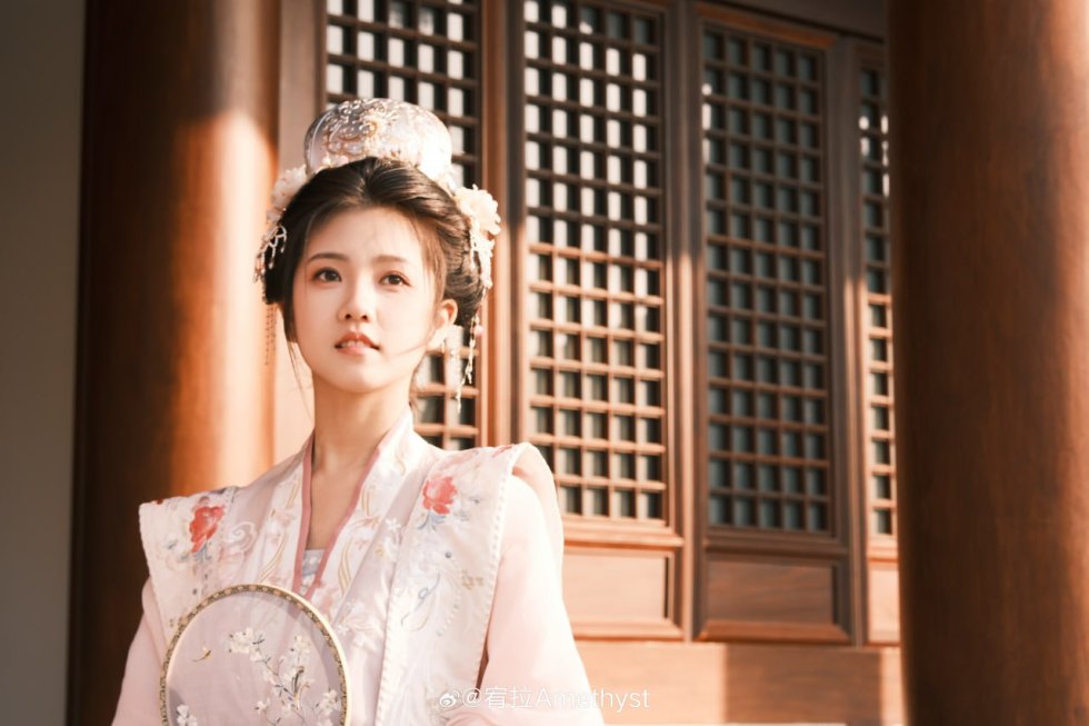 揭秘岳阳包养内幕 探寻现代都市里的情感与经济博弈