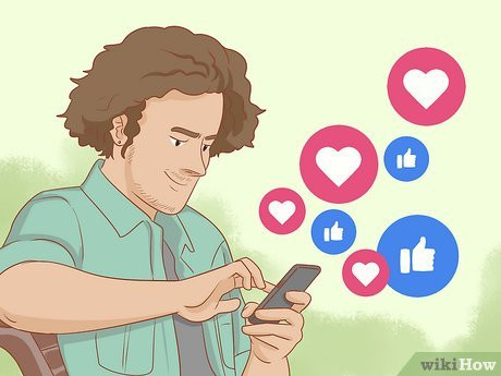 Catch her attention with your flirty comment or message.