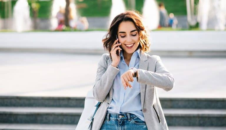 女生忽视你不理睬时该怎么办？如何赢得她的关注