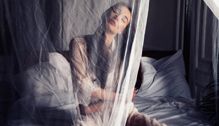 如何吸引成熟魅力女性：17个秘诀教你追求并约会年长女性